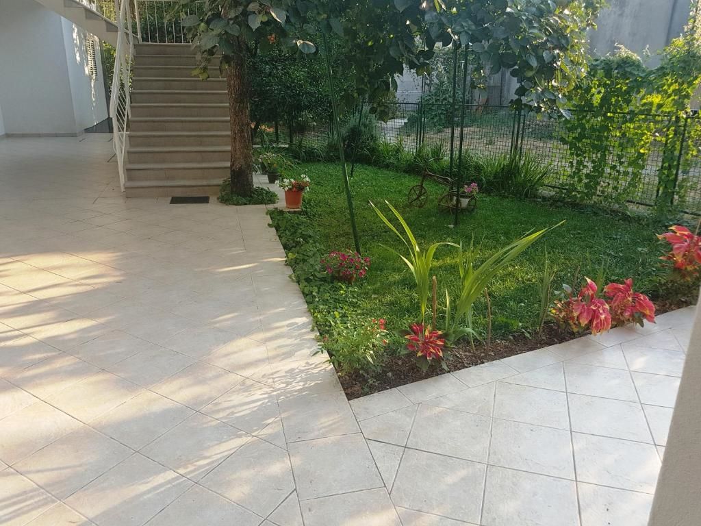 Апартаменты Apartments Jelena Херцег-Нови-40